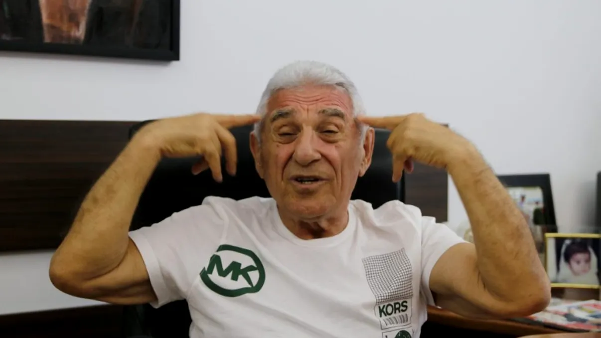 „Asta înseamnă să fii mafiot”. Giovanni Becali a cumpărat apartamentul pe care ANAF l-a scos la licitație, în urma prejudiciului din „Dosarul Transferurilor”