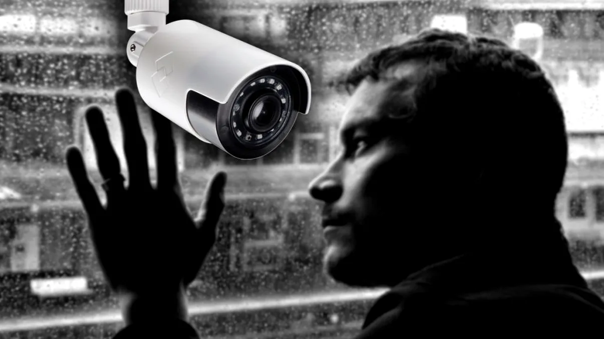 Se simţea din ce în ce mai rău şi a montat o cameră de supraveghere. Ce a văzut pe filmare l-a lăsat mut de uimire