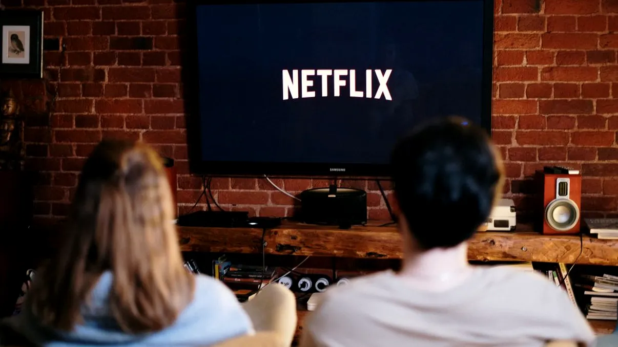 Taxe suplimentare pentru utilizatorii Netflix România. Care sunt tarifele noi