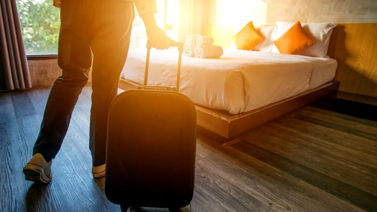 Primul lucru pe care trebuie să-l faci după ce te cazezi la hotel. Așa te asiguri că ești în siguranță