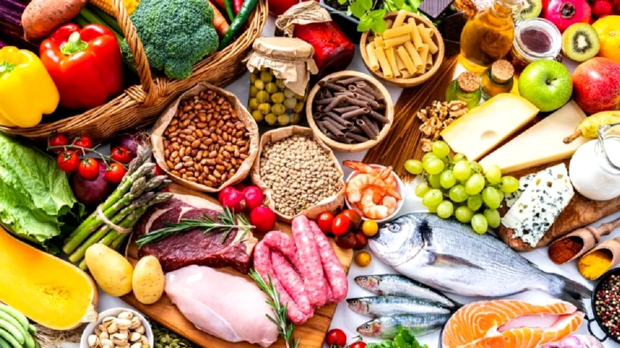 Nu mai mânca aceste alimente. Specialiștii avertizează cât sunt de toxice