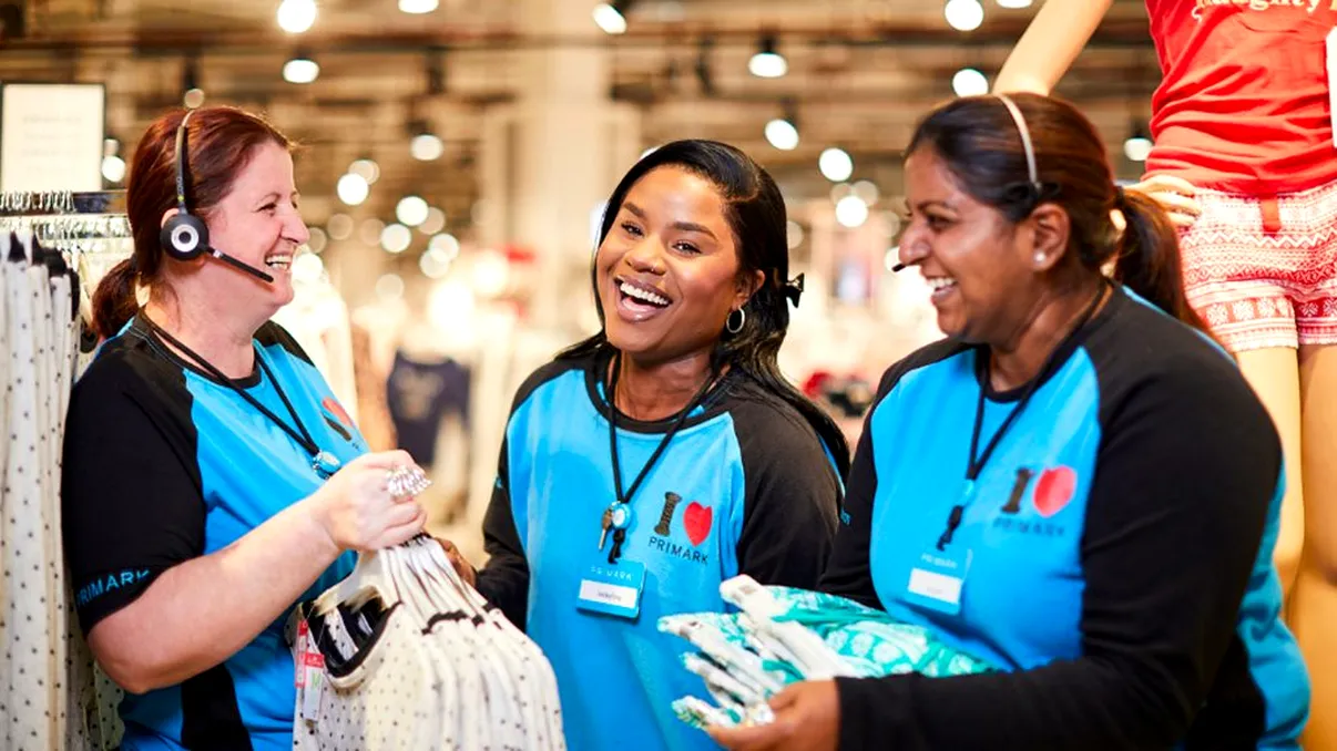 Codul secret pe care-l folosesc angajații Primark. Acum s-a aflat