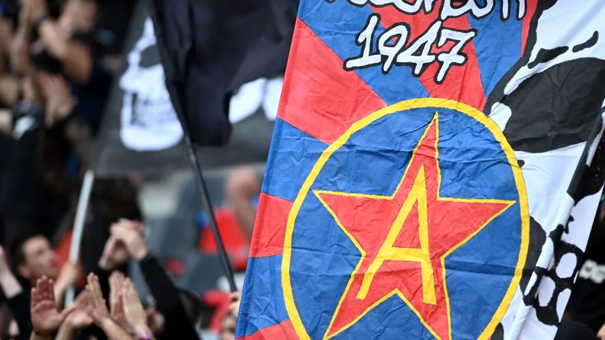 Ultrașii de la CSA Steaua se pregătesc de revoltă, după ce au aflat că FCSB va juca în Ghencea. ”Opriți abuzurile”. Gigi Becali și Marcel Ciolacu sunt vizați