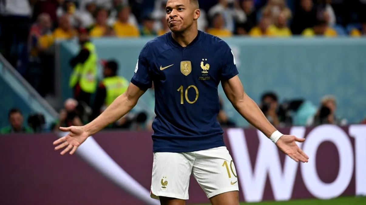 Kylian Mbappe e doar „vârful aisbergului”. Cluburile din Arabia Saudită au la dispoziție un buget de 17 miliarde de lire sterline, Neymar, Modric și Lewandowski sunt pe lista lor
