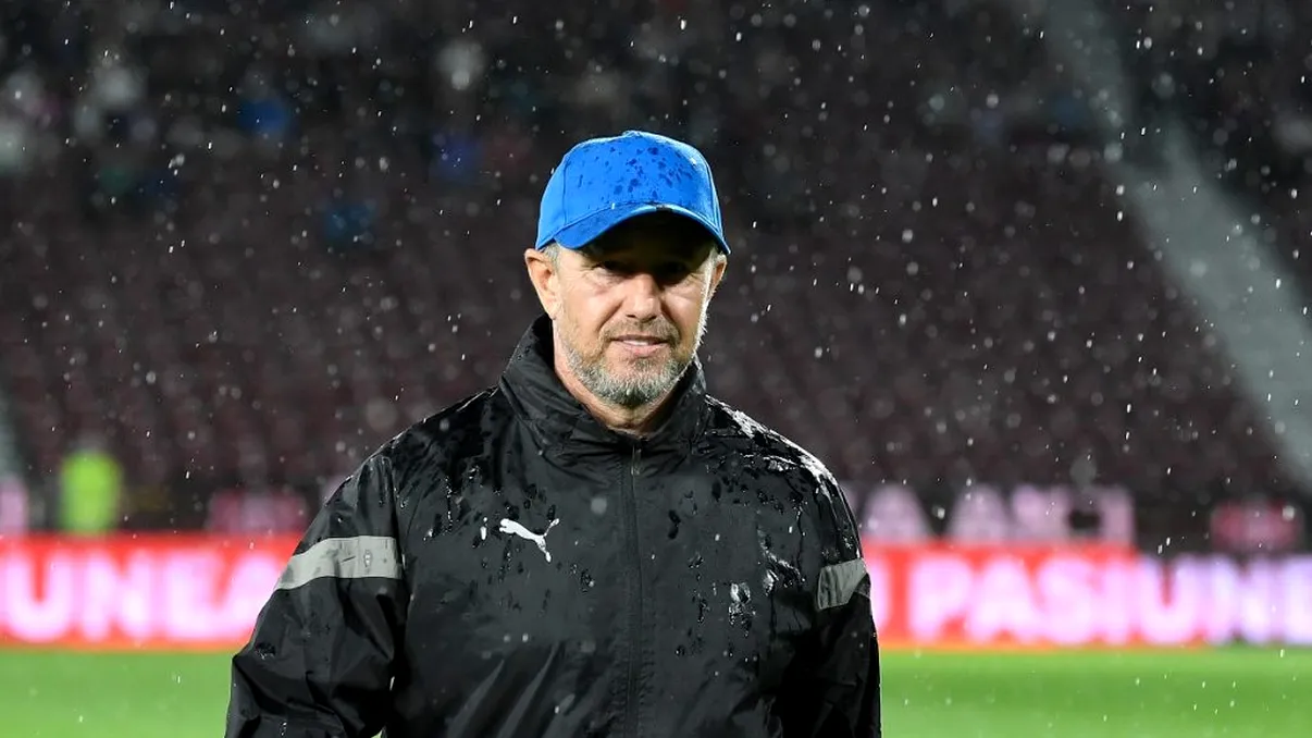 Ce i-a cerut Laurențiu Reghecampf lui Mihai Rotaru, după meciul CFR Cluj - Universitatea Craiova. „Acest lucru trebuie rezolvat repede” - FOTO & VIDEO