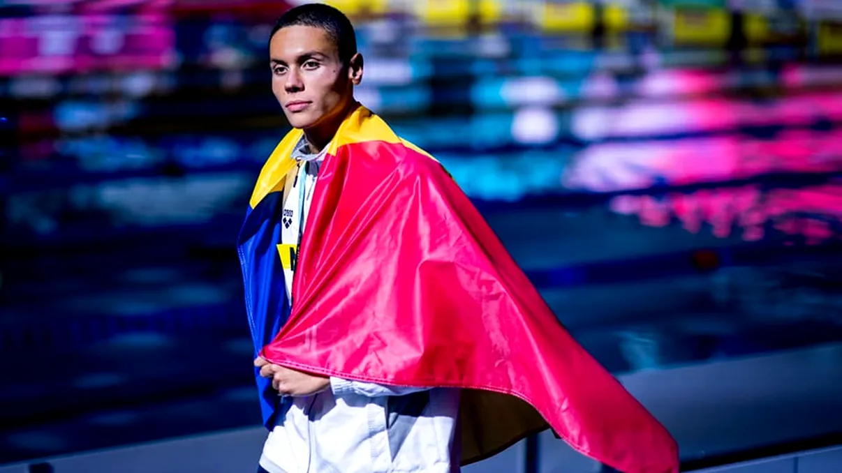 David Popovici s-a întors în România. Primele declarații după ce a pierdut finala de la CM din Japonia: ”Nu există magie”