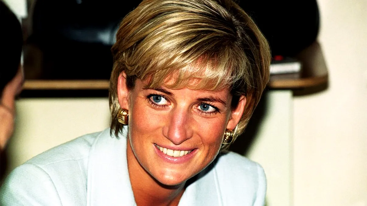 Prințesa Diana ar fi împlinit 62 de ani, imaginile care-ți dezvăluie cum ar fi arătat la această vârstă cea supranumită 