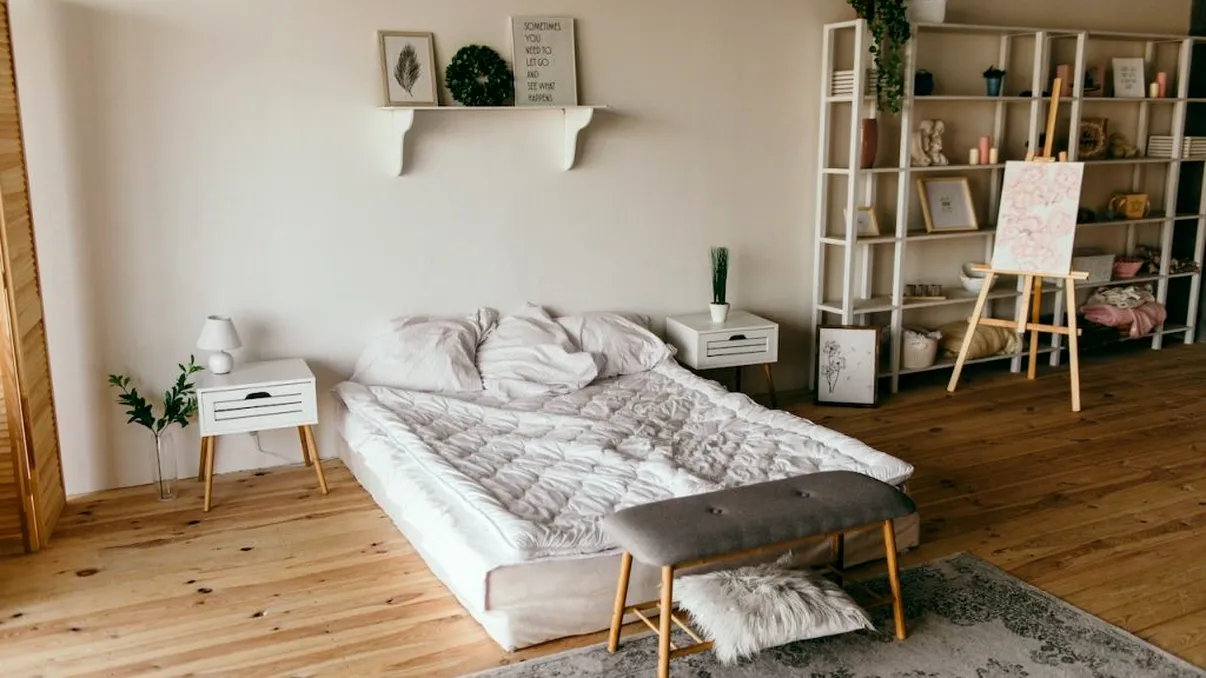 Locul din casă unde trebuie să stea patul. Mulți români nu știu și au un somn greu și se trezesc obosiți