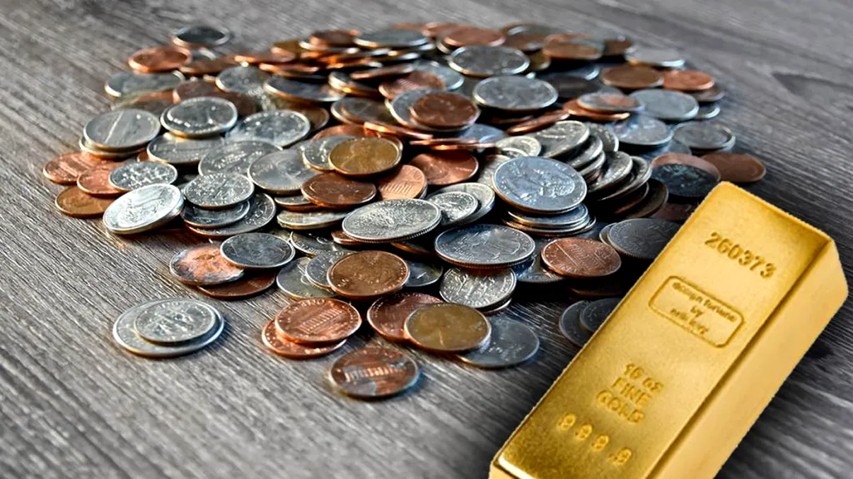 Moneda anilor 2000 care valorează o avere pe Internet. Conține aur, poate o ai și tu pe acasă