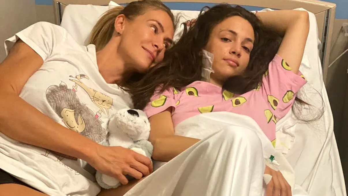 Cum se simte fiica Roxanei Ciuhulescu la 9 luni după operația de scolioză? Vedeta, detalii importante despre starea de sănătate a adolescentei EXCLUSIV