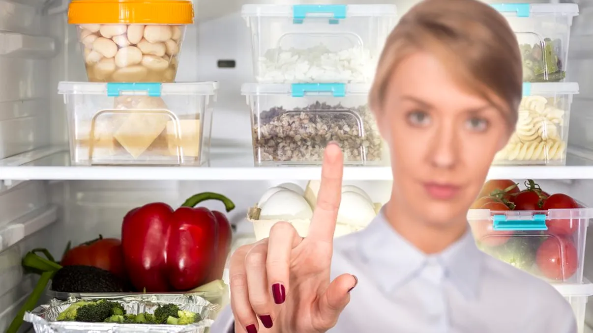 5 alimente pe care să nu le mai ții niciodată în frigider. Ce susține un specialist