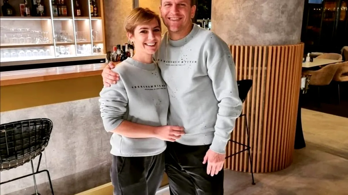 Adina Bourceanu, detalii neștiute până acum despre relația cu Alex, soțul ei! Fostul mare fotbalist și soția lui au stat depărțiți: “Chiar înainte să nasc” EXCLUSIV