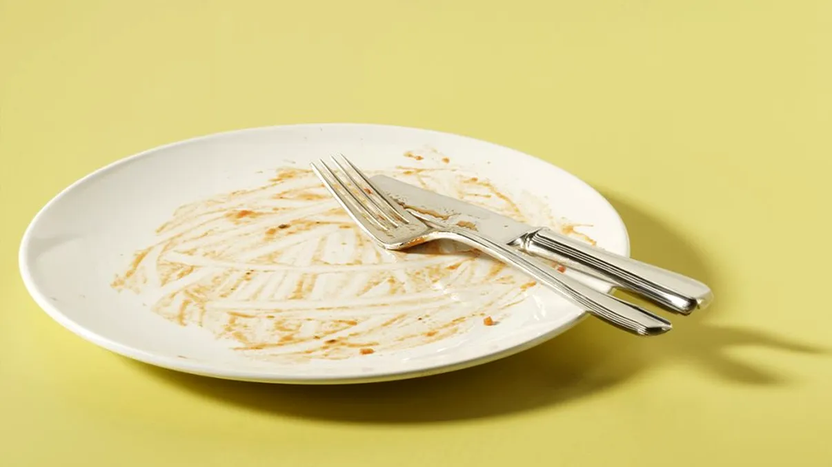 Greșelile pe care le fac românii după ce mănâncă. Ce nu e bine să faci, sfaturi de la nutriționiști