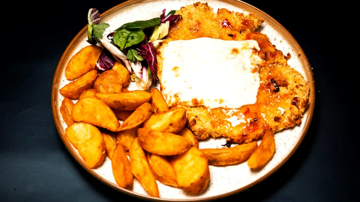 Rețeta pentru cel mai bun pui turcesc cu cartofi. Ingredientele care îi dau gustul perfect