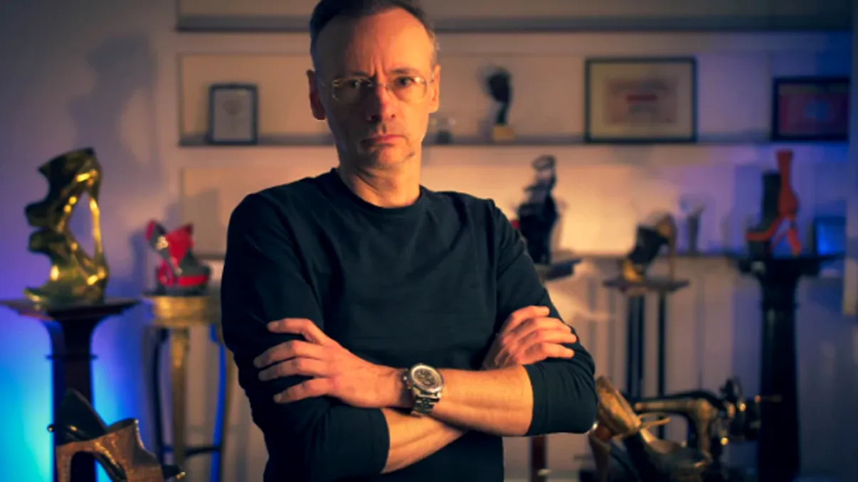 Aflat în doliu, după decesul mamei, Mihai Albu e sprijinit de fiica lui: ”Doare. Mikaela e alături de mine!” EXCLUSIV