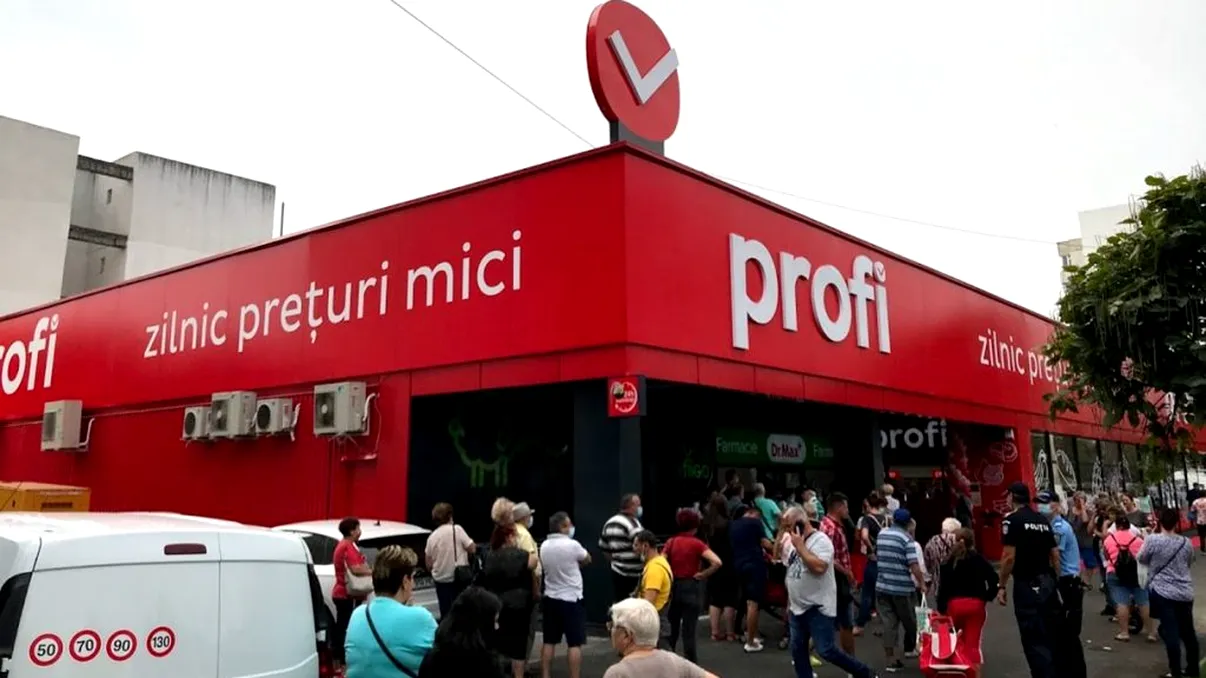 Lanțul de magazine Profi România, cumpărat de concurență. Grupul care deține Mega Image a făcut anunțul