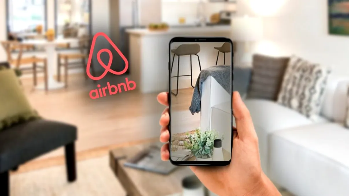 A închiriat un apartament prin Airbnb, însă când a văzut dormitorul a început să filmeze. Ce a descoperit turistul în casă