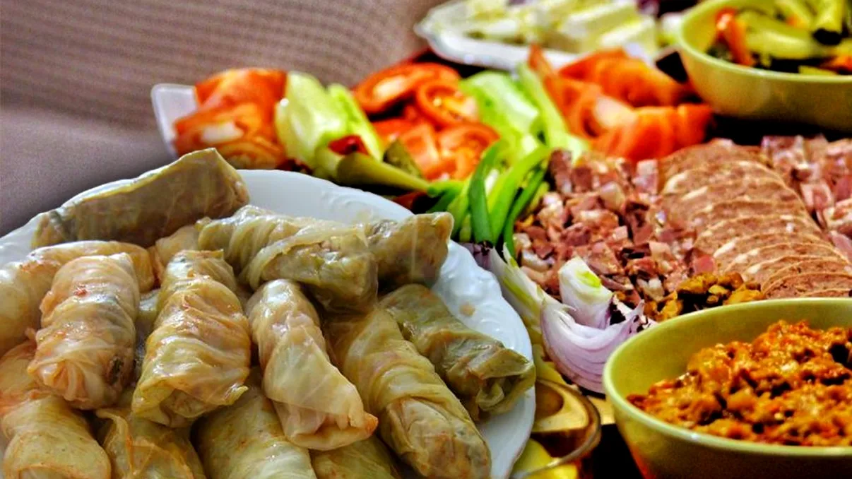 Ai mâncat prea multă carne de Crăciun? Ce recomandă nutriționiștii pentru zilele următoare