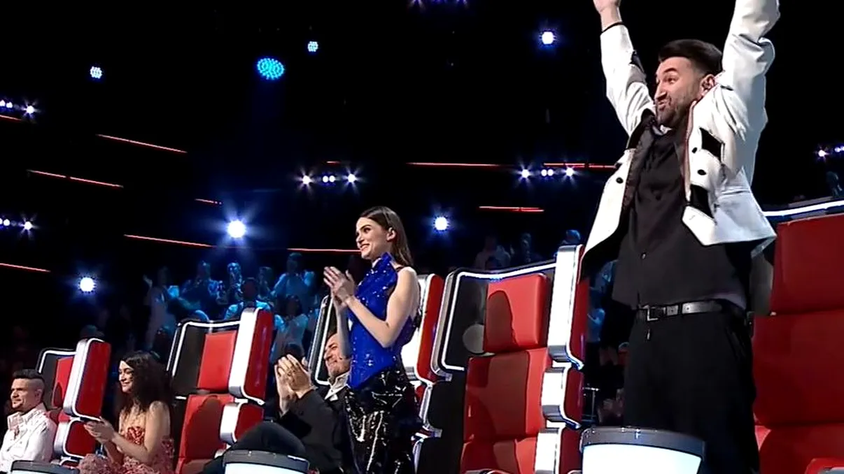 Momentul care a făcut furori în finala Vocea României 2023. Jurații au rămas mască când au văzut cine urcă pe scenă alături de Alex Maxim
