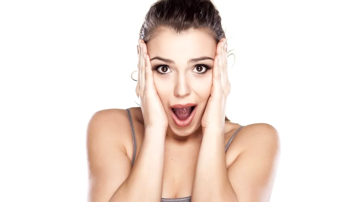 Ce a găsit o tânără într-o îngheţată cumpărată de la un celebru restaurant fast-food. A filmat tot pentru a fi crezută de ceilalţi