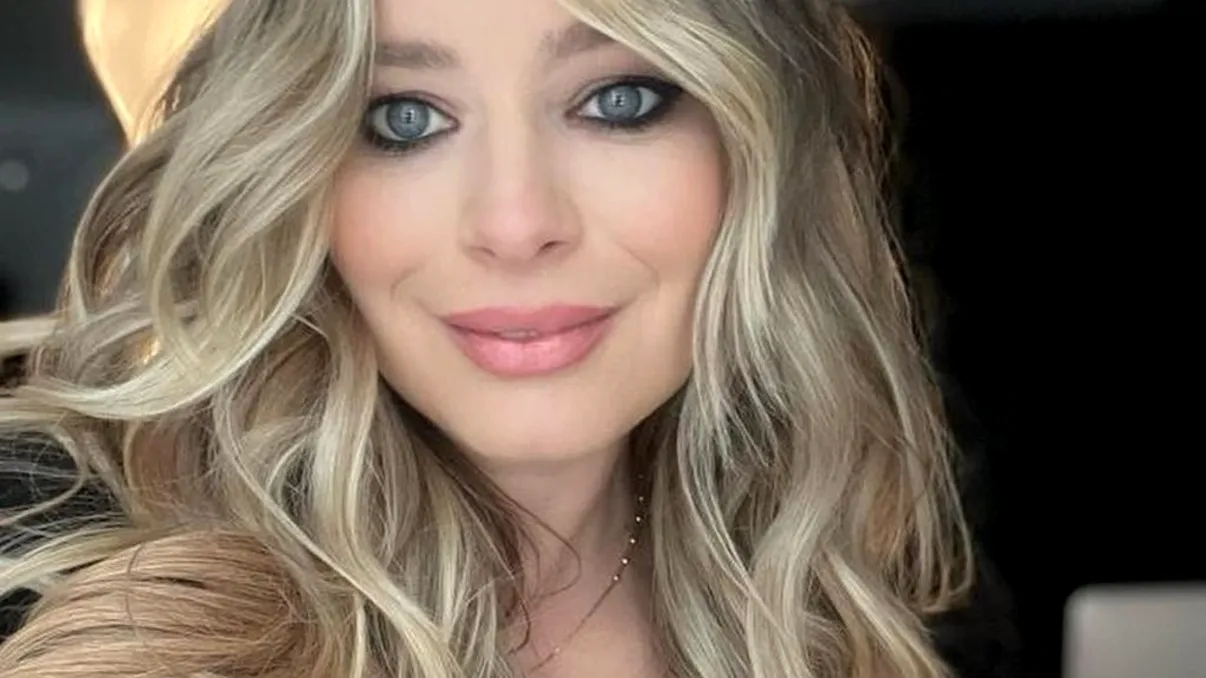 Laura Cosoi a dat de gol sexul copilului? Vedeta urmează să nască în curând: 