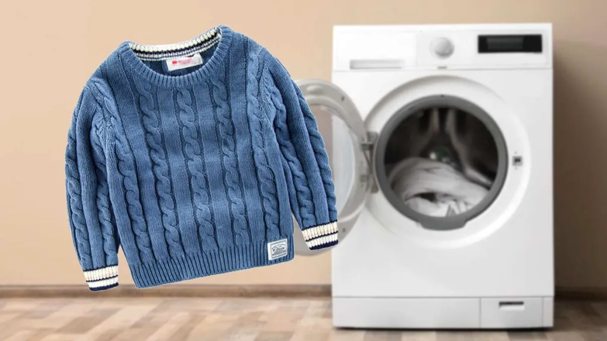 Cum salvezi un pulover care a intrat la apă. Nu doar din cauza temperaturii prea mari se întâmplă asta, trucul gospodinelor