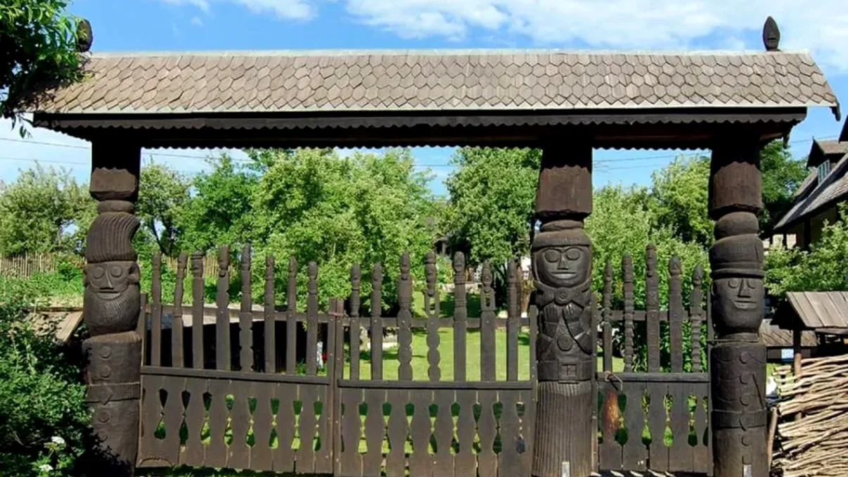 Orașul din România unde te poți caza la muzeu. Câți bani te costă o noapte