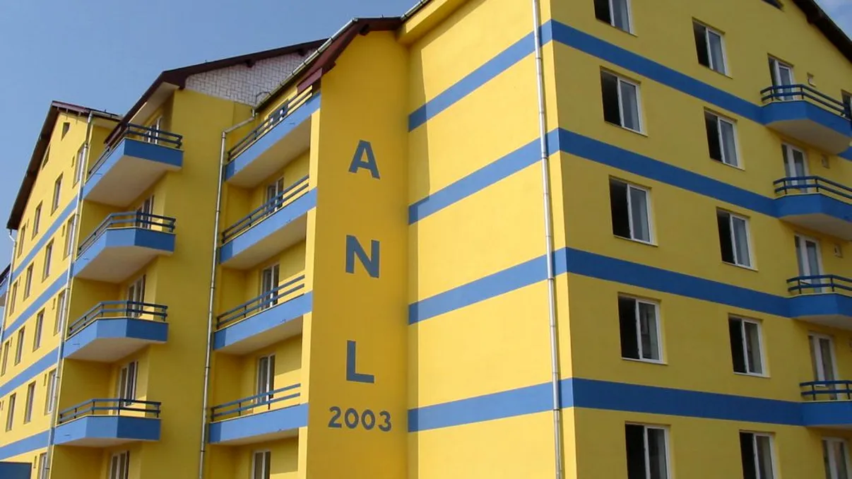 Nu se mai pot vinde locuințele ANL închiriate tinerilor din sănătate sau învățământ. Guvernul a dat interzis