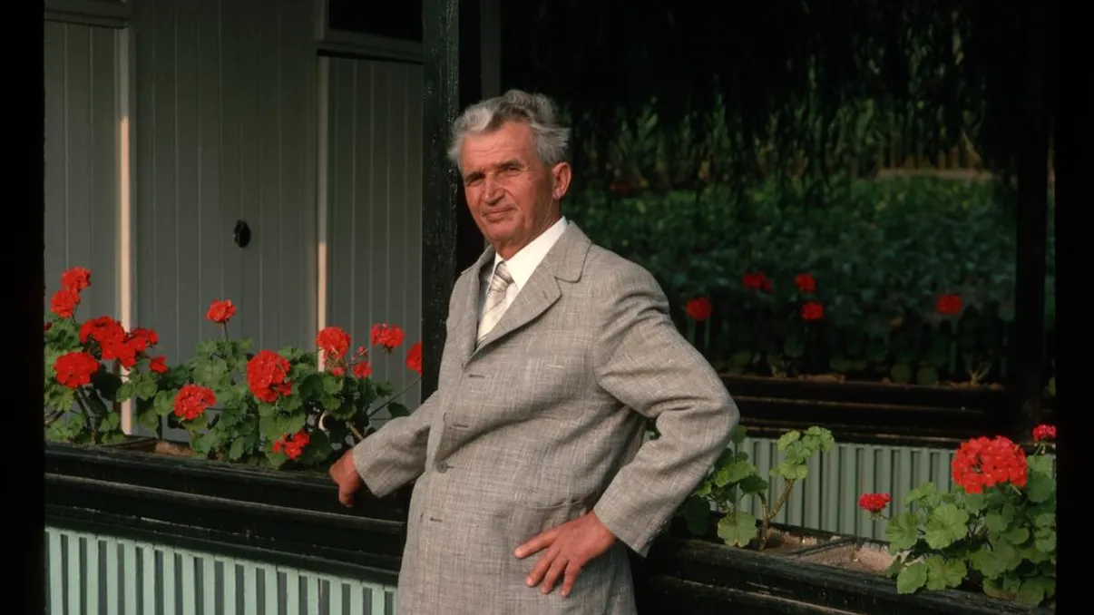 Vrei să dormi în vila lui Nicolae Ceaușescu de la Govora? Câți bani te costă pe noapte