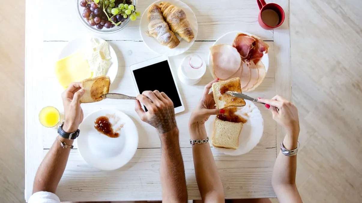 Alimentul nociv pe care și mulți români îl consumă dimineața. Afectează memoria, avertismentul dat de medici