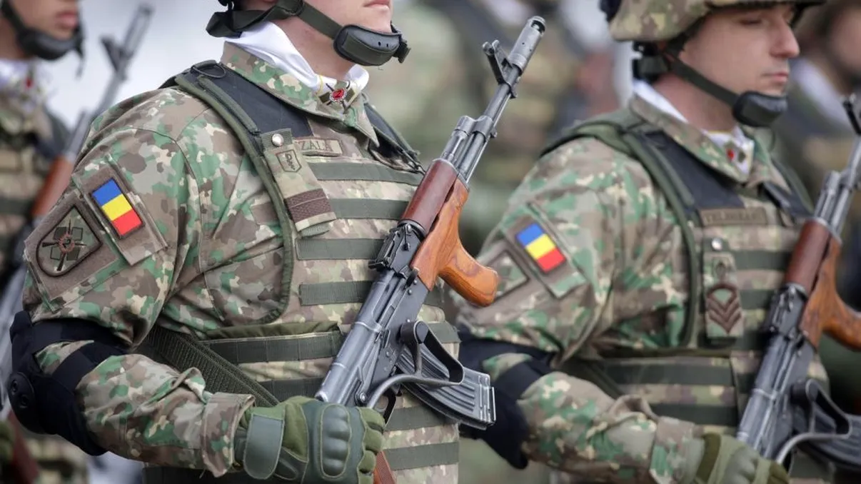 Când ar putea deveni obligatorie Armata în România. În ce condiții ar putea fi reintrodus serviciul militar