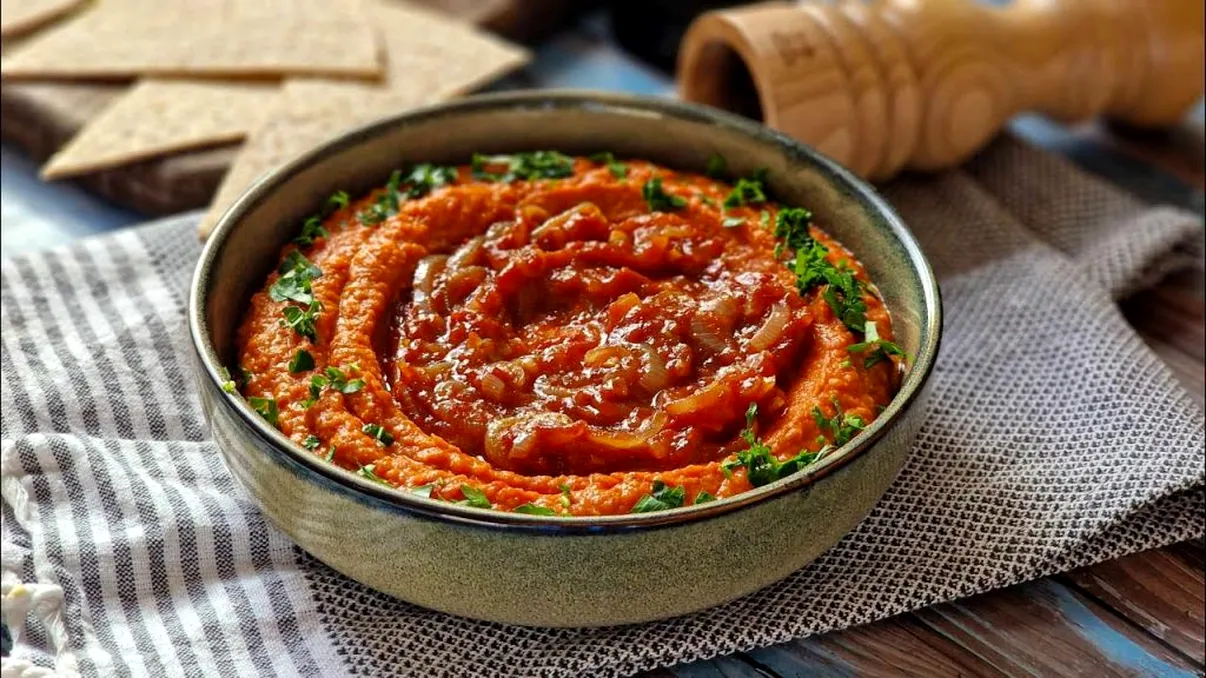 Ce adaugă gospodinele din Transilvania în fasolea bătută de post pentru un gust divin. Ingredientul secret care o transformă într-un deliciu