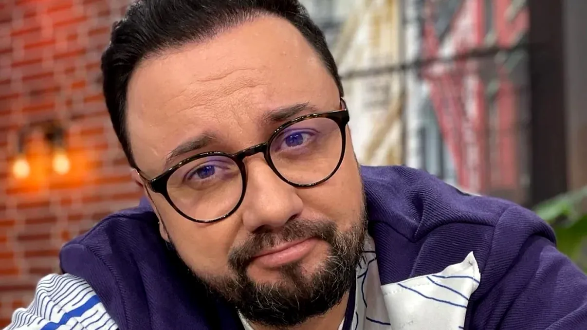 Val de critici după ce Cătălin Măruță a apărut așa. Ce scrie pe tricoul lui, fanii au luat foc: “Talent de 2 lei!”