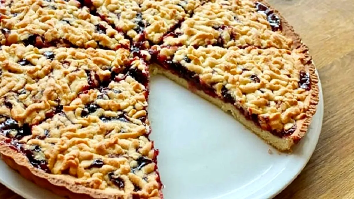 Cea mai bună prăjitură cu gem ca la bunica. Cum prepari acest desert delicios care îți va aminti de copilărie