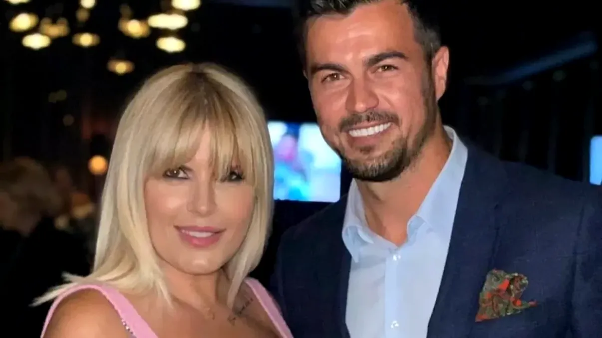Ce face Adrian Alexandrov cât Elena Udrea aşteaptă cu nerăbdare să iasă din închisoare? Unde a fost văzut iubitul fostei blonde de la Cotroceni?