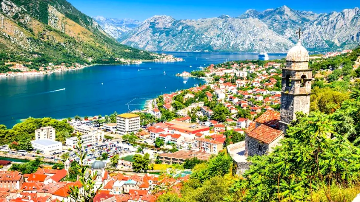 Cea mai ieftină destinație de vacanță în 2024. Te poți bucura cu bani puțini de tradițiile locale și de comorile pe care le ascunde