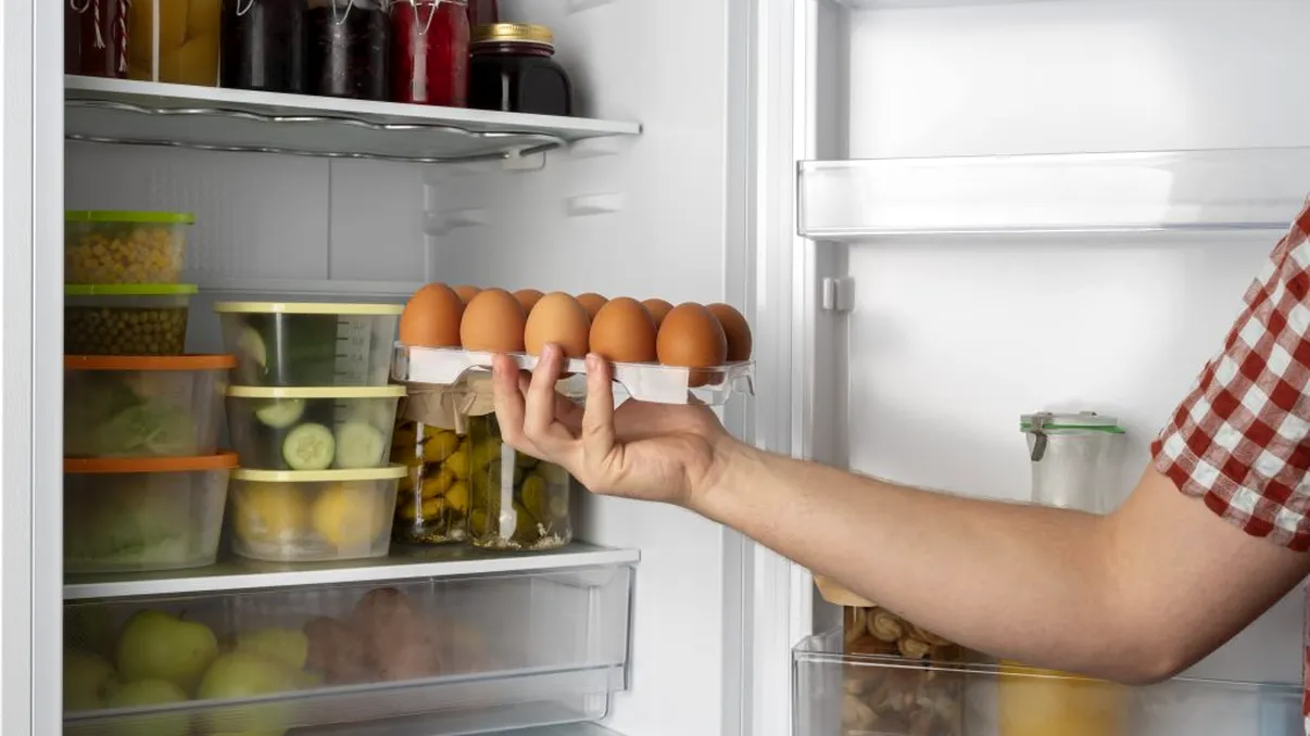 Metoda japoneză pentru un frigider mai ordonat. Trucuri simple de organizare care reduc risipa alimentară