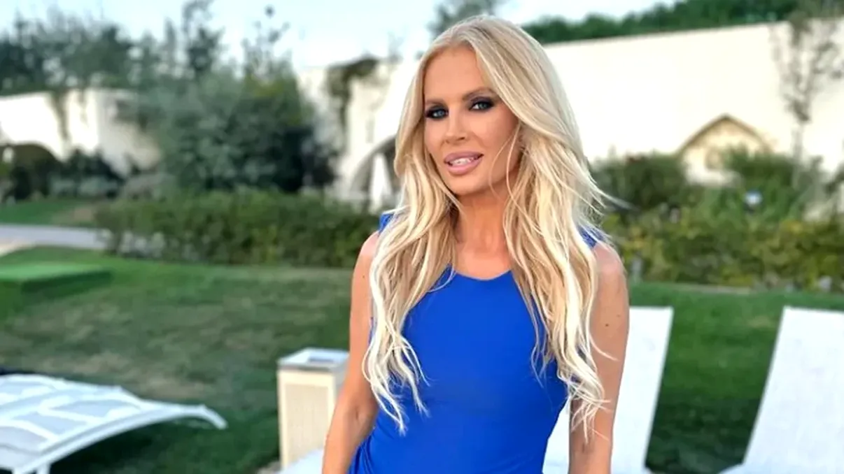 Andreea Bănică s-a filmat în intimitatea casei. Ce imagini a postat pe internet artista