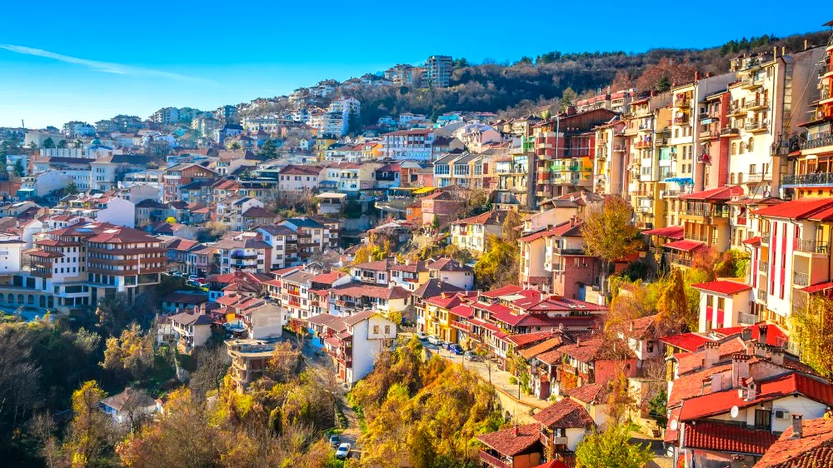 Locul superb aflat la doar 180 de km de București. Toți cei care ajung aici spun că e un adevărat paradis. În plus, e răcoare, iar prețurile la cazare sunt foarte mici