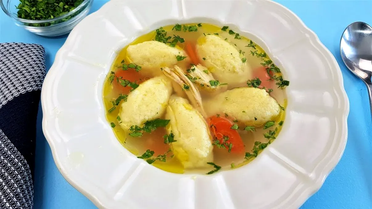 Găluște pufoase cum le făcea bunica. Ingredientul special pe care îl puneau în compoziție. Vor ieși exact ca în copilărie