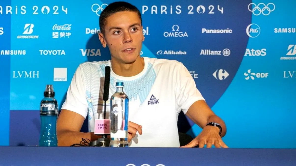 David Popovici a răbufnit în timpul unei conferințe de presă. Întrebarea care l-a iritat pe sportiv: “N-o suport pe asta”