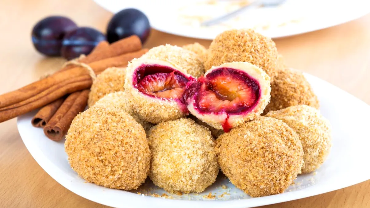 Cea mai simplă rețetă pentru cei mai buni gomboți cu prune. Nu ai cum să dai greș în fața invitaților