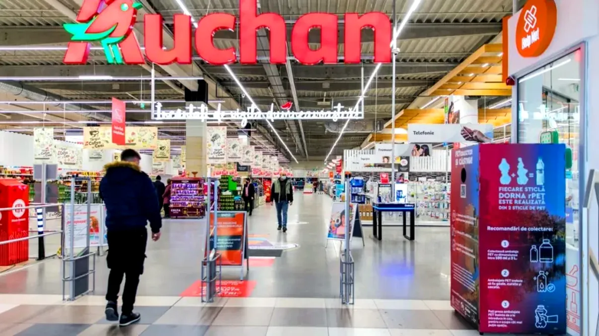 Ce a găsit un client în Auchan România. Măsurile luate de magazin după ce șobolanii au fost fotografiați printre dulciuri