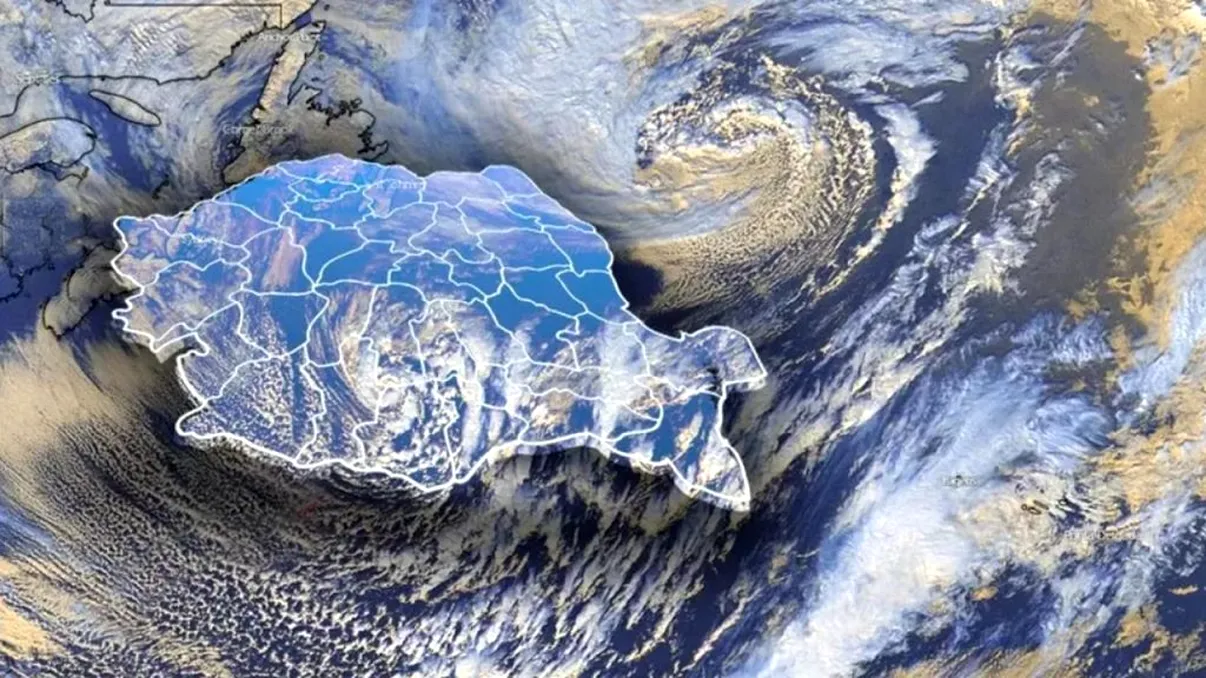 Ora la care ciclonul Ashley va lovi cel mai puternic România. Care este traseul său și când scăpăm de fenomenele meteo severe