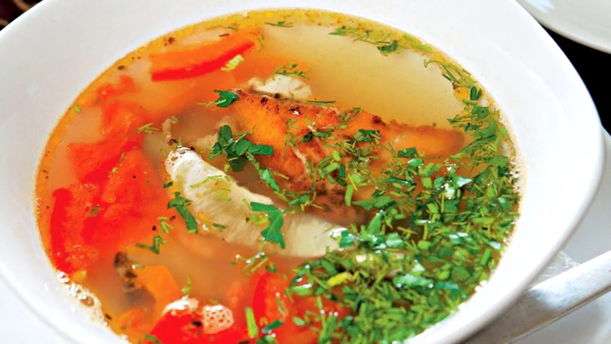 Cât costă borșul de pește la restaurantul lui Bodo de la Proconsul. Prețurile sunt piperate, nu mulți își permit