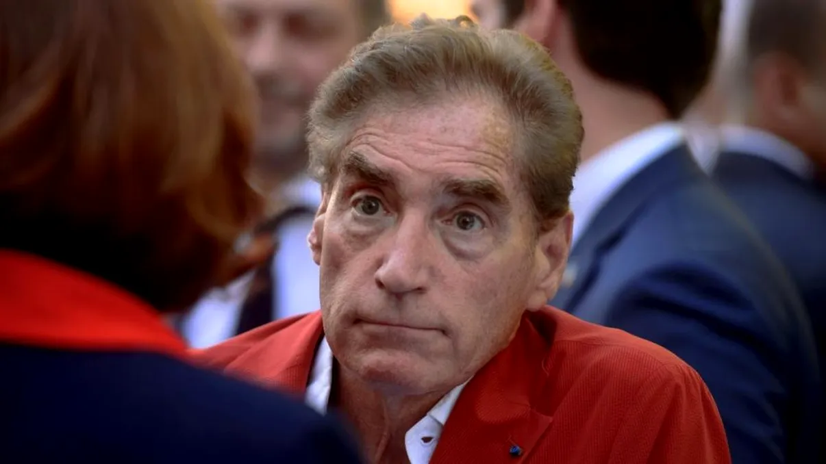 Ce a ajuns să facă Petre Roman pentru bani, la 78 de ani. Pensia uriașă pe care o încasează de la statul român