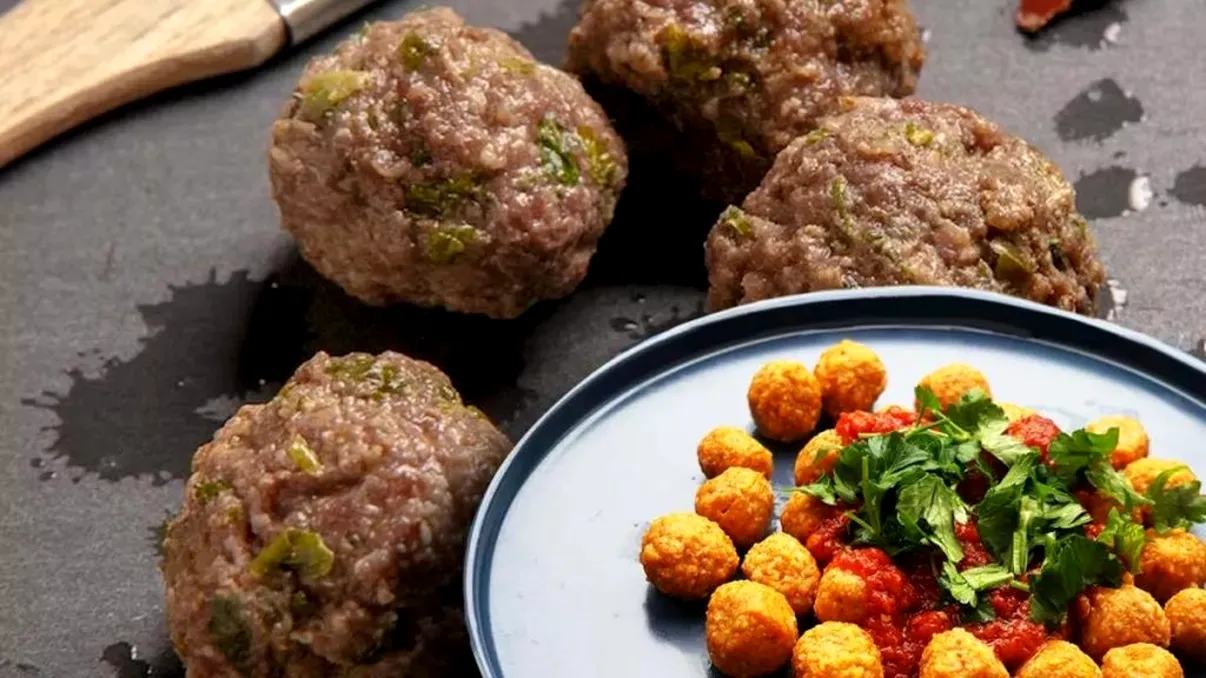 Chiftele crocante fără prăjire. Cum să obții textura perfectă fără ulei. Un singur ingredient poate schimba radical gustul