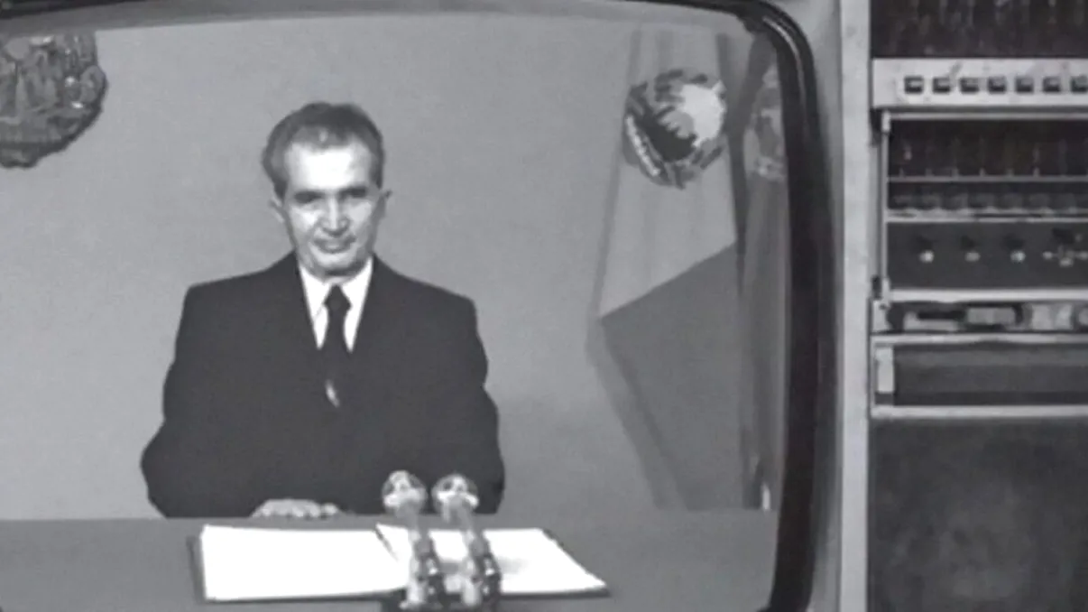 La ce filme se uitau copiii, pe vremea lui Nicolae Ceaușescu. Le vedeai în alb și negru, cu program restricționat