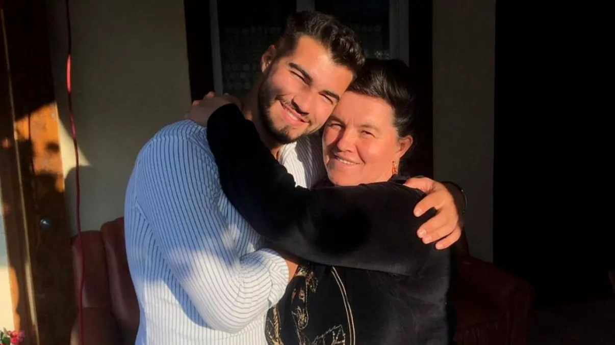 Mama Geta și nora Denisa se pregătesc pentru marea petrecere. Vor face parada modei la nunta lui Iancu Sterp