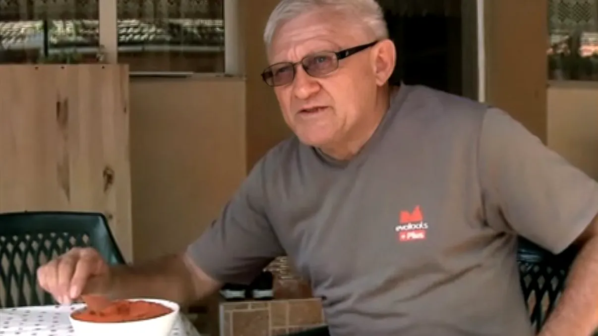 Condimentul “de aur” din curtea unui român, la mare căutare în România și peste hotare. Afacerea cu o rețetă veche de sute de ani